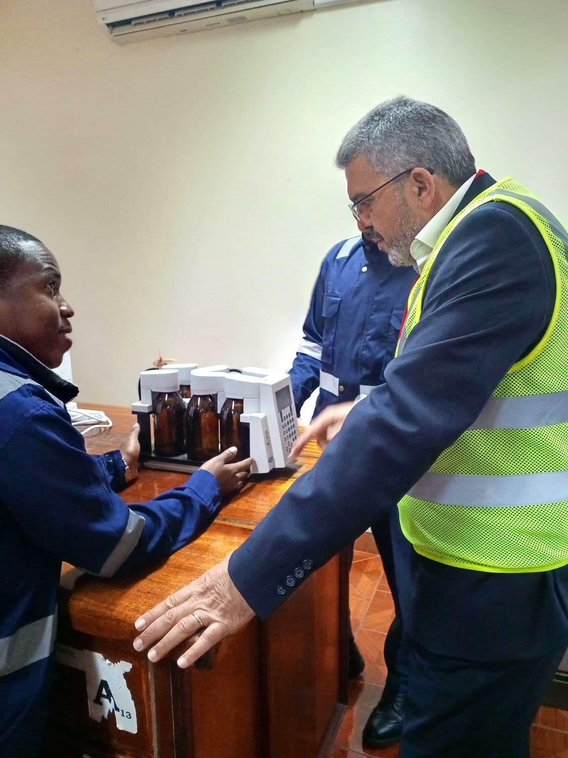 Walking a technician through respirometric BOD analysis